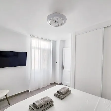Amazing Ultra Flat Sea View Cristianos * لوس كريستيانوس