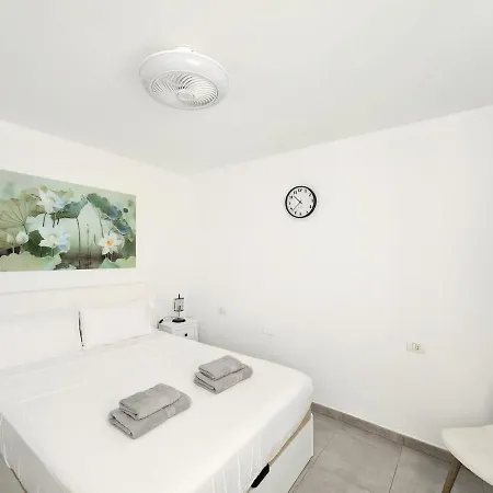 Amazing Ultra Flat Sea View Cristianos